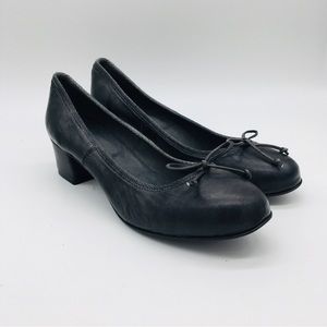 Pantofola D’Oro Leather Pumps with Bow